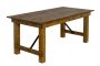 Platzsparender Tisch Industrial 180x90cm in Echtholz am Bild mit den Crossbackstühlen aus Holz mit Sitzpolster (separat bestellen)