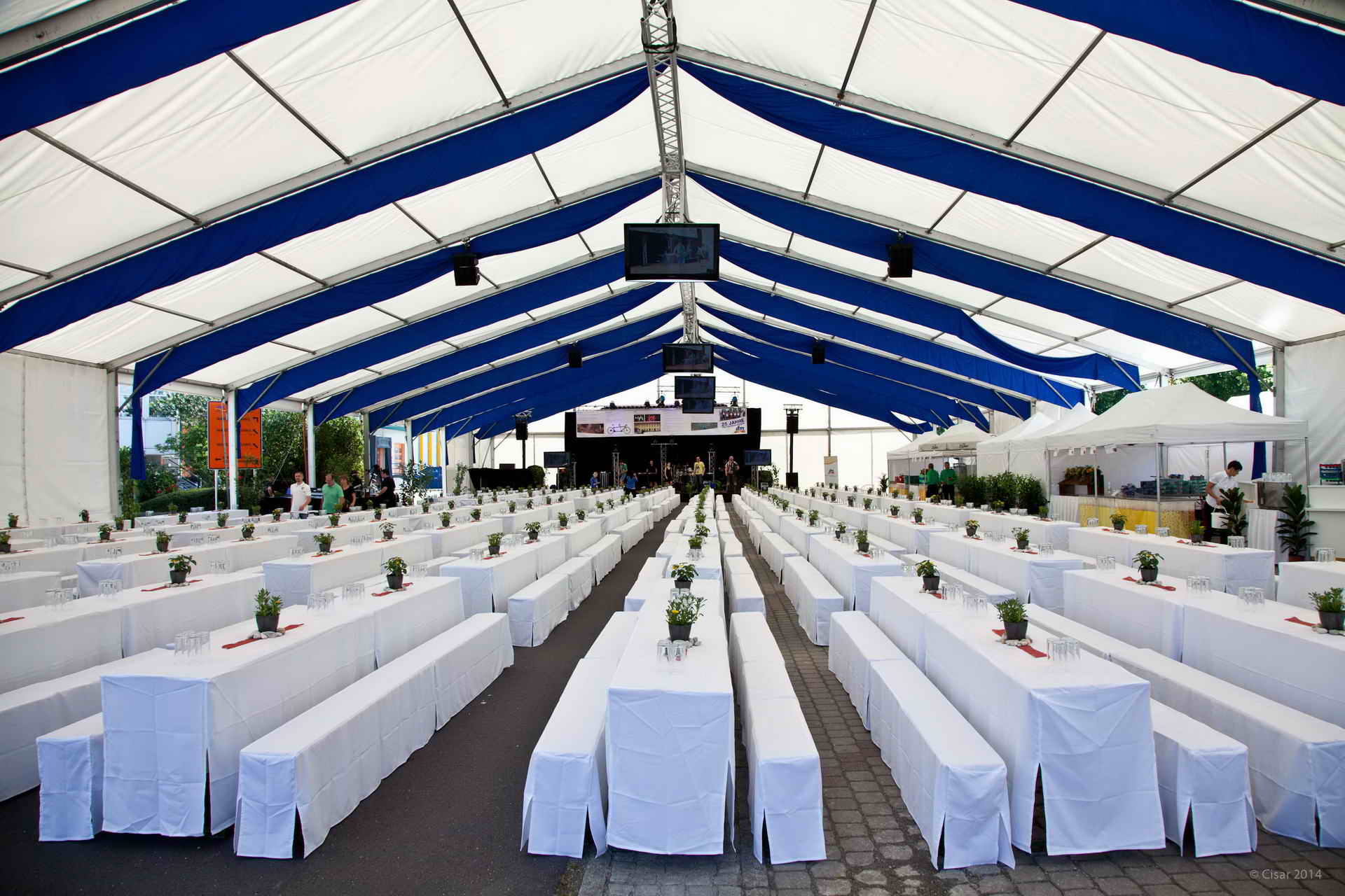 Biergarnituren Hussen mieten