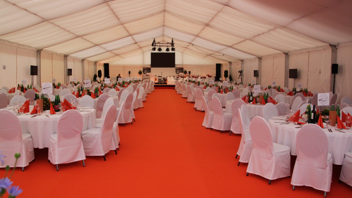 VIP Festzelt mit Innendekorhimmel